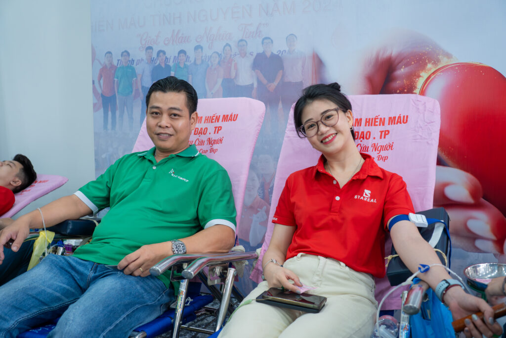 Chị Đỗ Thùy Linh - Trợ ký kinh doanh Stareal chia sẻ: mỗi năm đều đặn hiến máu 2 lần, vừa giúp tái tạo máu mới, vừa góp phần hỗ trợ cộng đồng.